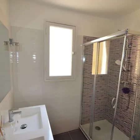 Апартаменты 4 Rue Guigonis Ницца