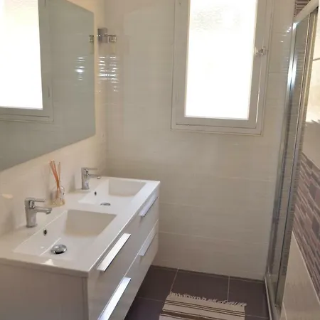 4 Rue Guigonis Apartment Nice
